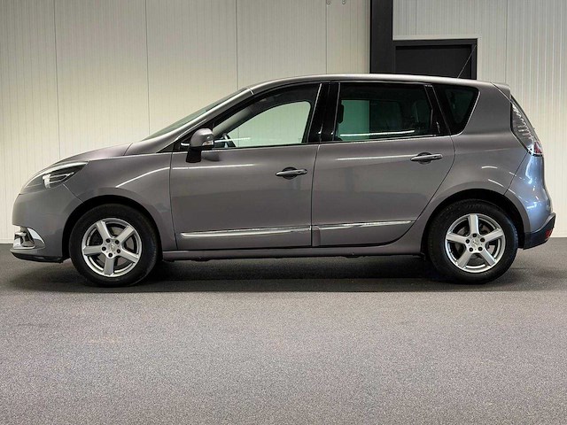 Renault - scénic - 1.5 dci bose 2015 p-600-gk iaw - afbeelding 18 van  18