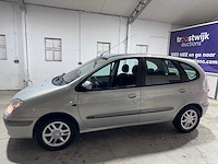 Renault - scénic - 1.6-16v authentique 127dkm- 22-jg-ln - afbeelding 12 van  19