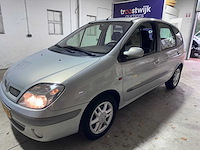 Renault - scénic - 1.6-16v authentique 127dkm- 22-jg-ln - afbeelding 1 van  19