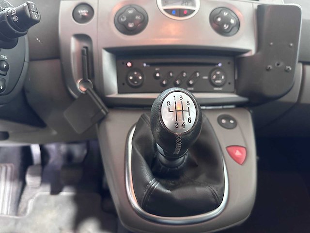 Renault - scénic - 1.6-16v business l. - 38-zh-dj - afbeelding 6 van  19
