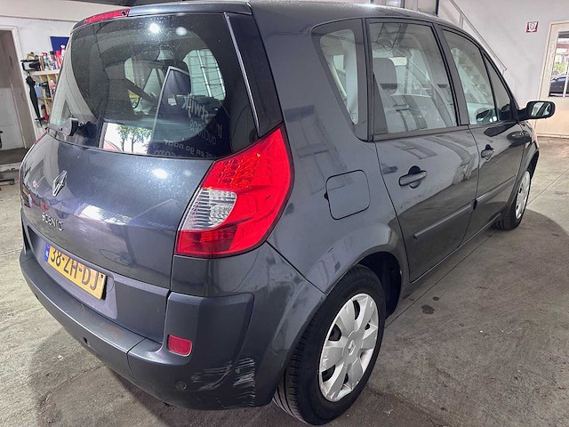 Renault - scénic - 1.6-16v business l. - 38-zh-dj - afbeelding 15 van  19