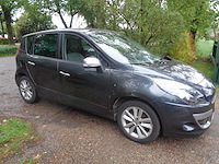Renault - scénic - 1.6 celsium - car - 2010 - afbeelding 2 van  7