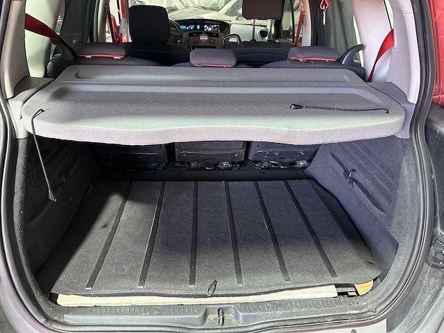 Renault - scénic - 2.0-16v conquest - 20-hxp-9- 2009 - afbeelding 2 van  7