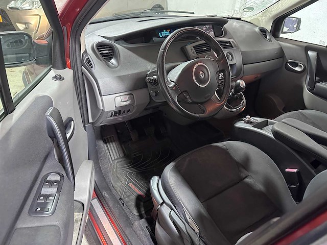 Renault - scénic - 2.0-16v conquest - 20-hxp-9- 2009 - afbeelding 15 van  16