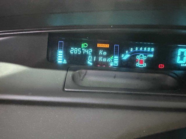 Renault - scénic - 2.0-16v conquest - 20-hxp-9- 2009 - afbeelding 16 van  16