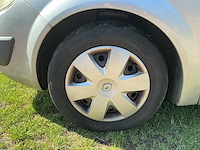 Renault - scénic - 2.0-16v dynam.comf. - 58-rs-gn - afbeelding 9 van  12
