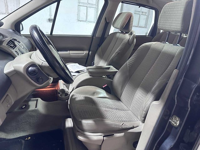 Renault - scénic - 2.0-16v dynam.luxe - 66-pv-bz - afbeelding 4 van  19