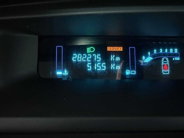 Renault - scénic - 2.0-16v dynam.luxe - 66-pv-bz - afbeelding 2 van  16