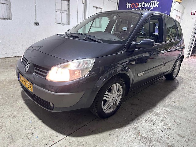 Renault - scénic - 2.0-16v dynam.luxe - 66-pv-bz - afbeelding 1 van  18