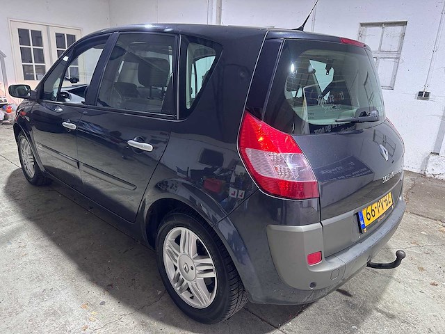 Renault - scénic - 2.0-16v dynam.luxe - 66-pv-bz - afbeelding 13 van  18