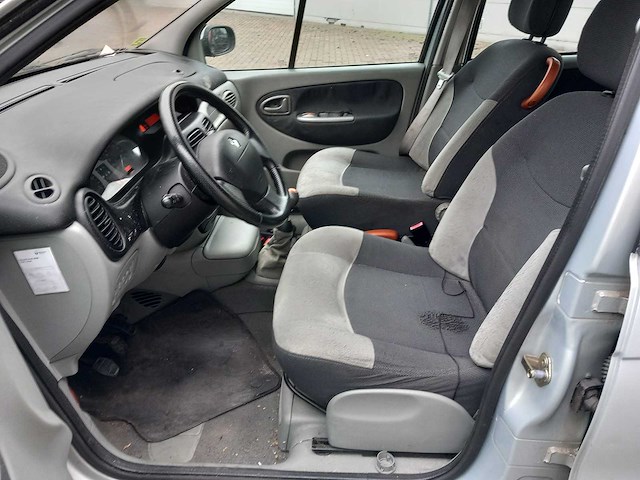 Renault - scénic - 2.0-16v expr. sport - personenauto - afbeelding 8 van  14