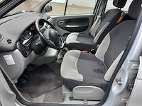 Renault - scénic - 2.0-16v expr. sport - personenauto - afbeelding 8 van  14