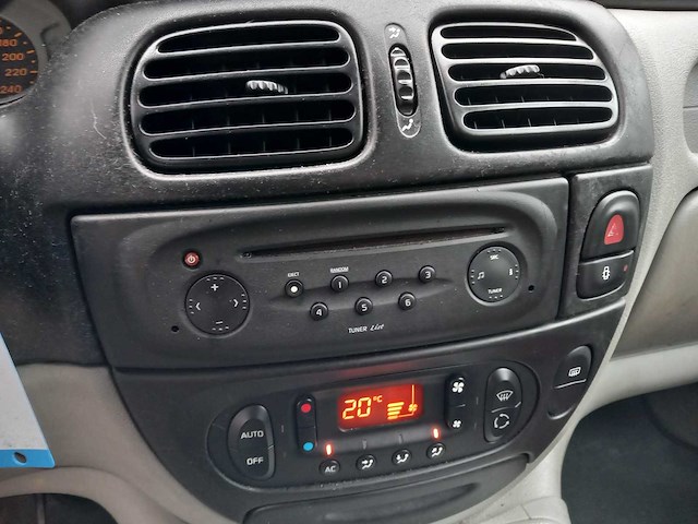 Renault - scénic - 2.0-16v expr. sport - personenauto - afbeelding 14 van  14