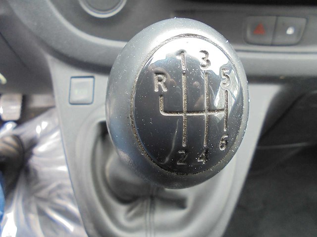 Renault - trafic - 1.6 dci t27l1h1comen - bedrijfswagen - afbeelding 2 van  14