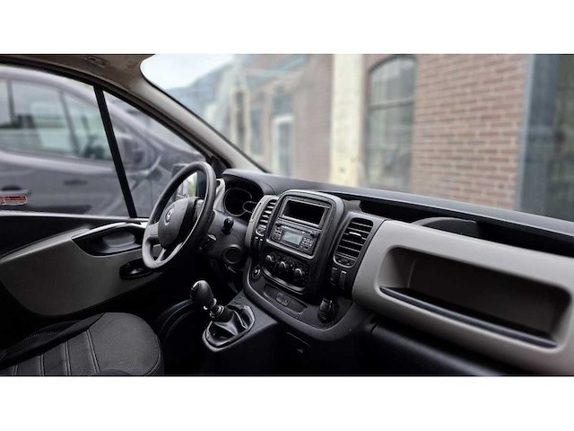 Renault - trafic - 1.6 dci t29 l2h1 gén - bedrijfswagen - vrj-11-z - afbeelding 11 van  11