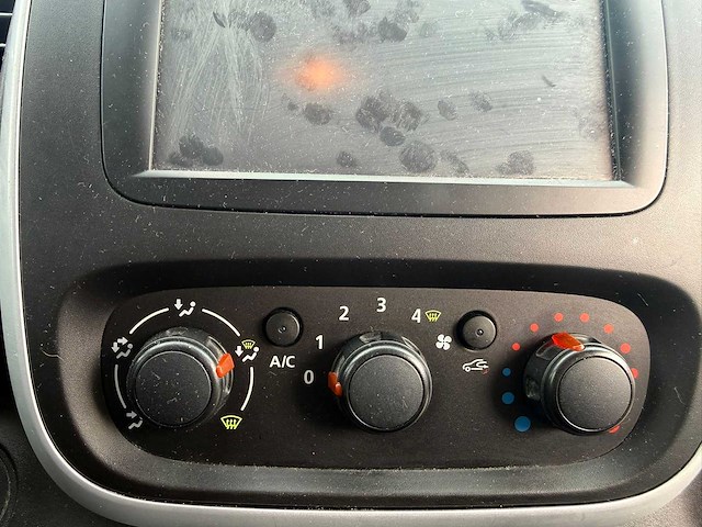 Renault - trafic - 1.6 dci t29 l2h1 lux - bedrijfswagen - v-879-bn - afbeelding 3 van  12