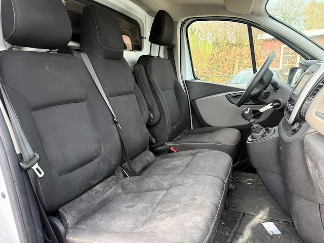 Renault - trafic - 1.6 dci t29 l2h1 lux - bedrijfswagen - v-879-bn - afbeelding 12 van  12