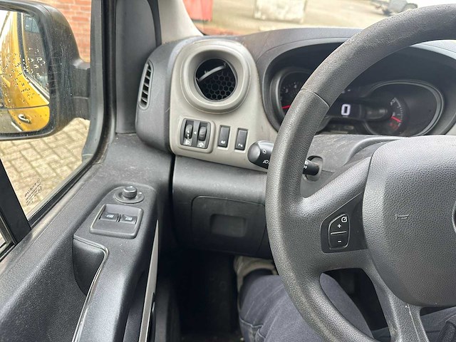Renault - trafic - 1.6 dci t29l2h1 - bedrijfswagen - afbeelding 5 van  17