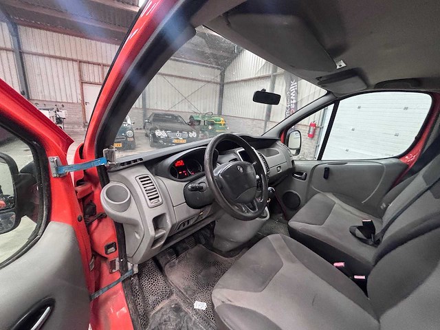 Renault - trafic - 2.0 dci t27 l1h1 - bedrijfswagen - afbeelding 2 van  8