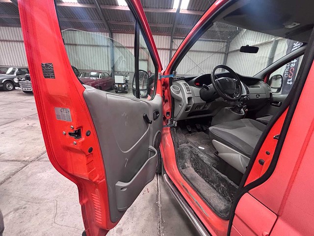 Renault - trafic - 2.0 dci t27 l1h1 - bedrijfswagen - afbeelding 17 van  17