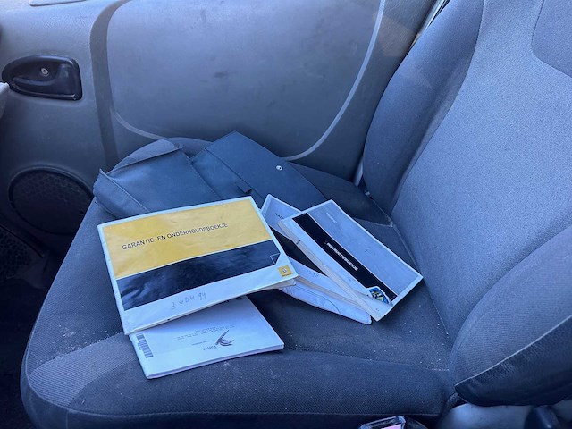 Renault - trafic - 2.5 dci t29 l1h1 - 3-vdh-94 - afbeelding 5 van  14