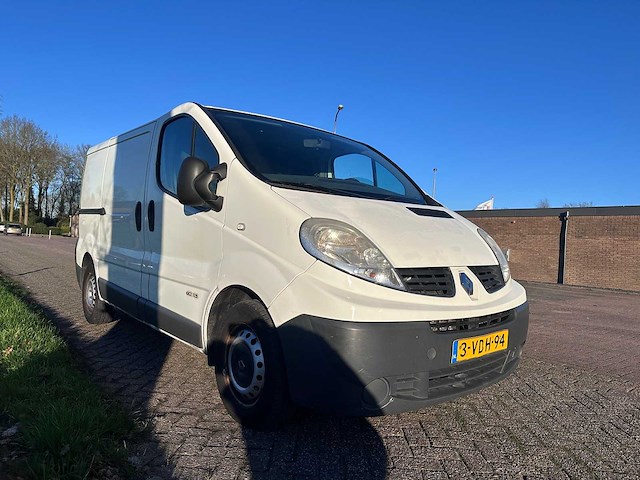 Renault - trafic - 2.5 dci t29 l1h1 - 3-vdh-94 - afbeelding 11 van  14