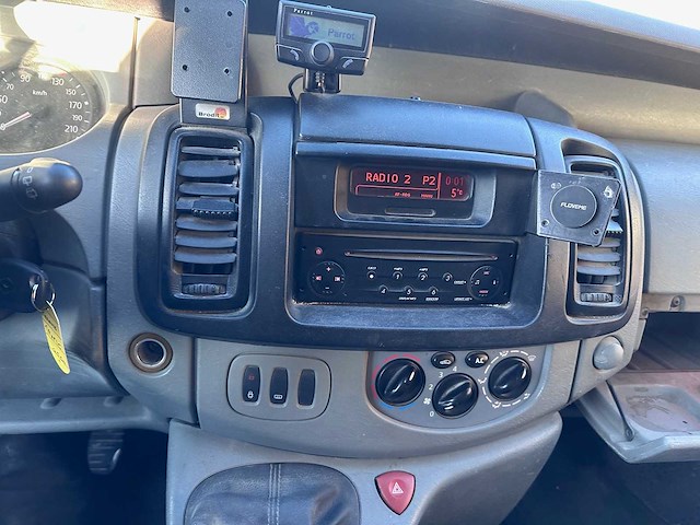 Renault - trafic - 2.5 dci t29 l1h1 - 3-vdh-94 - afbeelding 2 van  14