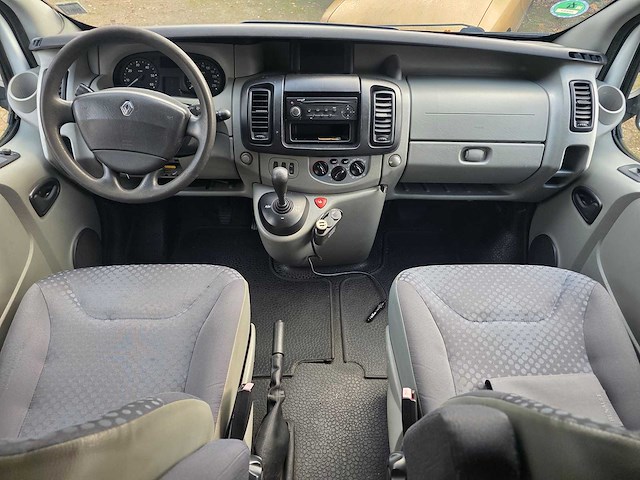 Renault - trafic - l2/h2 2.5 dci - 107kw e4 fap - automaat - camper - afbeelding 19 van  20