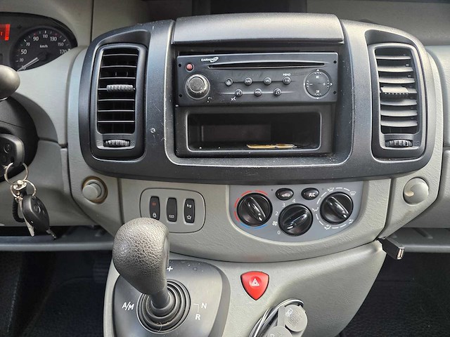 Renault - trafic - l2/h2 2.5 dci - 107kw e4 fap - automaat - camper - afbeelding 3 van  20