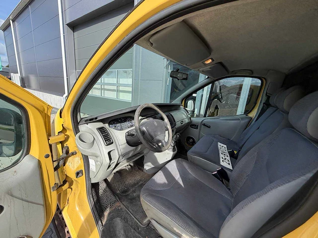 Renault - trafic 1.9 dci l1h1 s.sp. - personenauto - 2003 - afbeelding 2 van  27