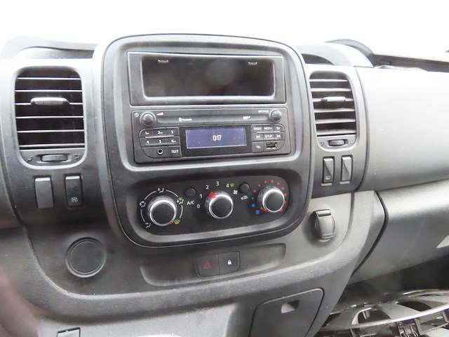 Renault - trafic passenger - 2.0 dci 120 gr. zen - personenauto - afbeelding 3 van  24