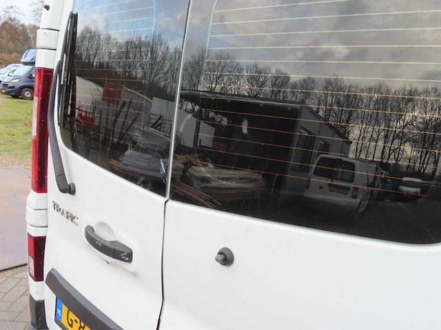 Renault - trafic passenger - 2.0 dci 120 gr. zen - personenauto - afbeelding 13 van  24