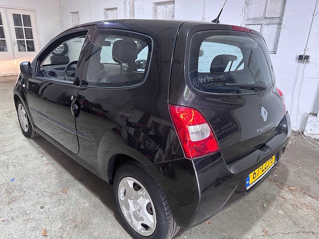 Renault - twingo - 1.2-16v authentique - 67-lzj-6- 2010 - afbeelding 2 van  3