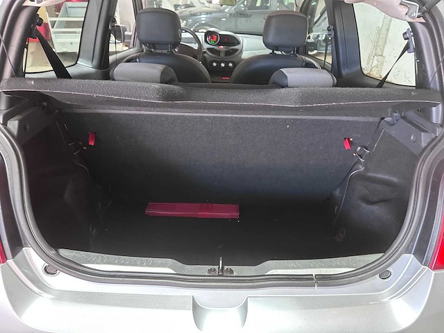 Renault - twingo - 1.2-16v authentique - 89-lpt-8- 2010 - afbeelding 5 van  14