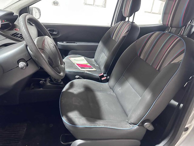 Renault - twingo - 1.2 16v authentique lpg- 86-zhs-2 - afbeelding 4 van  17
