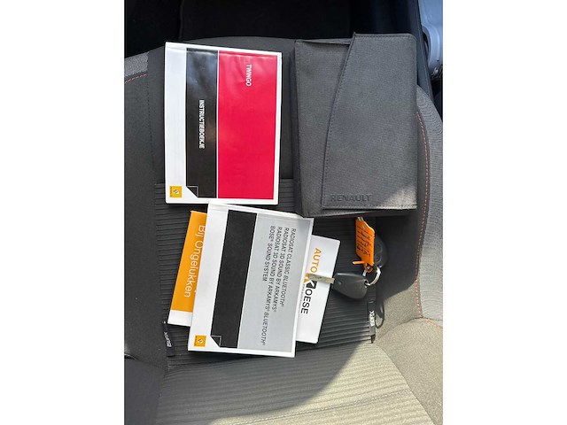 Renault - twingo - 1.2 16v dynamique - car - 2012 - afbeelding 4 van  22