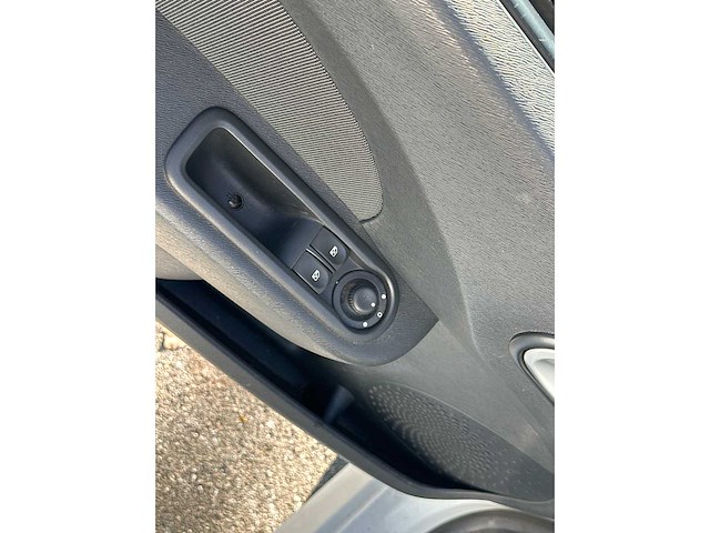 Renault - twingo - 1.2 16v dynamique - car - 2012 - afbeelding 9 van  22