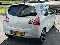 Renault - twingo - 1.2 16v dynamique - car - 2012 - afbeelding 18 van  22