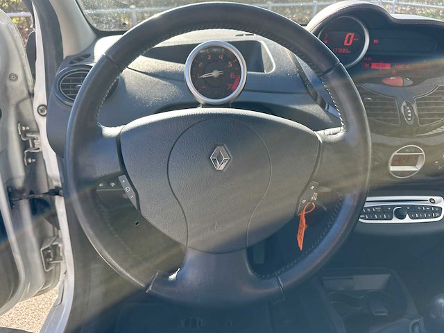 Renault - twingo - 1.2 16v dynamique - car - 2012 - afbeelding 20 van  22