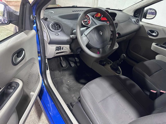 Renault - twingo - 1.2-16v dynamique - car - afbeelding 15 van  16