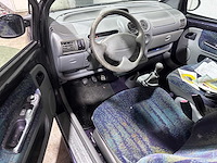 Renault - twingo - 1.2-16v kenzo - 24-rl-ls - afbeelding 15 van  16