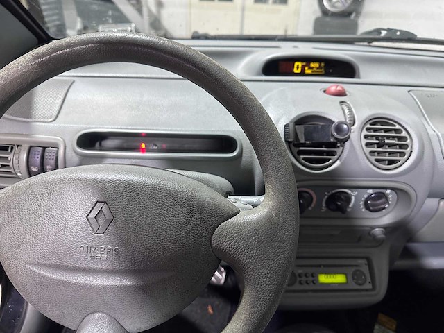 Renault - twingo - 1.2-16v kenzo - 24-rl-ls - afbeelding 16 van  16