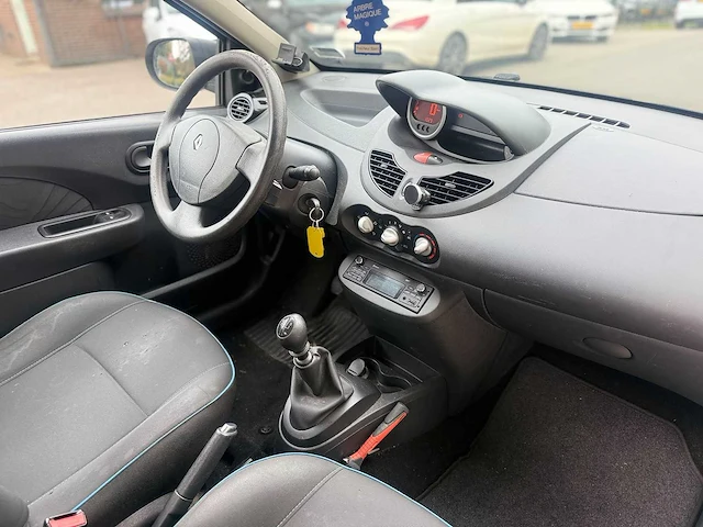 Renault - twingo - 1.2 16v parisienne - 2014 - 8-xjn-44 - afbeelding 10 van  10