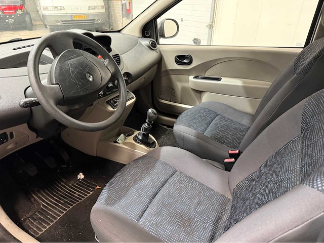 Renault - twingo - personenauto - 2008 - afbeelding 2 van  20