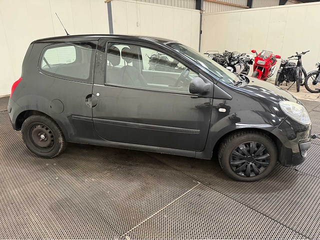 Renault - twingo - personenauto - 2008 - afbeelding 18 van  20