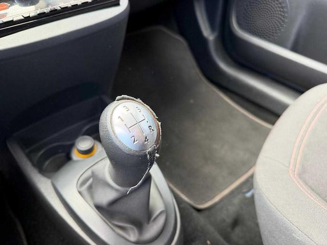 Renault - twingo - rs - 1.6 16v - personenauto - 2009 - afbeelding 6 van  21