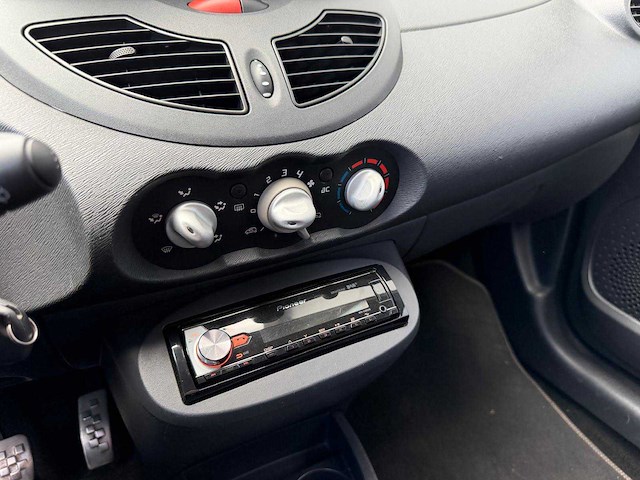 Renault - twingo - rs - 1.6 16v - personenauto - 2009 - afbeelding 11 van  19