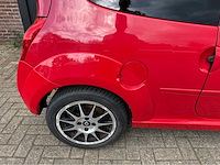 Renault - twingo -1.6 16v rs - personenauto - 2009 - afbeelding 13 van  19