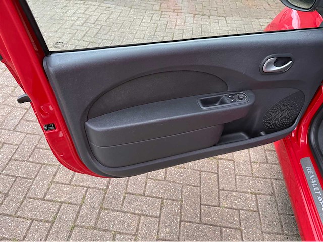 Renault - twingo -1.6 16v rs - personenauto - 2009 - afbeelding 14 van  27