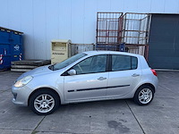 Renault -clio 1.6-16v privilège 51-tf-pz - afbeelding 13 van  18